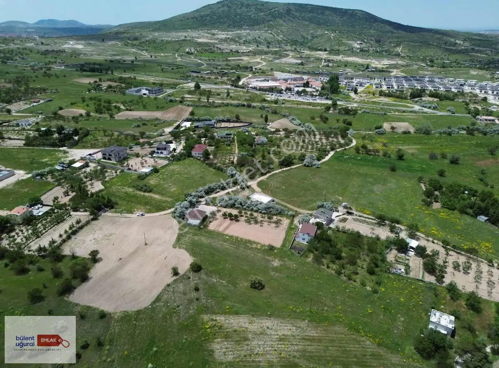 Uçhisar Çaykepez'de Bağ Evleri Arasında 2.960m² Yatırımlık Arazi - Görsel 3