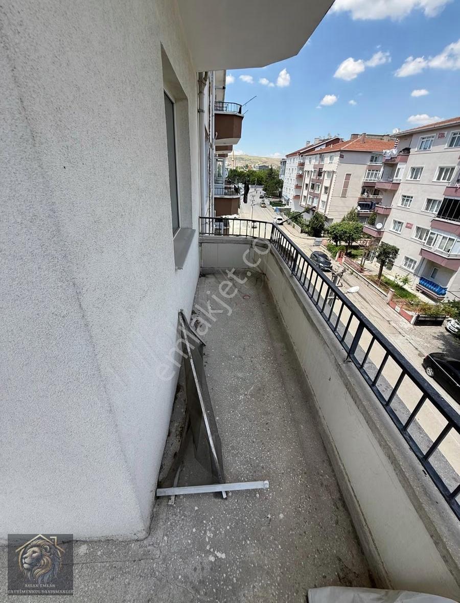 İstasyon Mah'de Ara Katta Yatırımlık Satılık Daire - Görsel 26