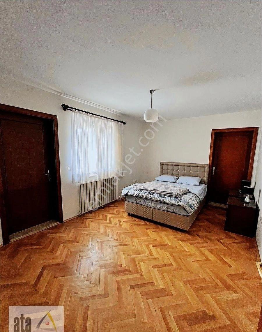 Girişim Sitesinde Yeşillikler İçinde 2 Katlı Villa - Görsel 8