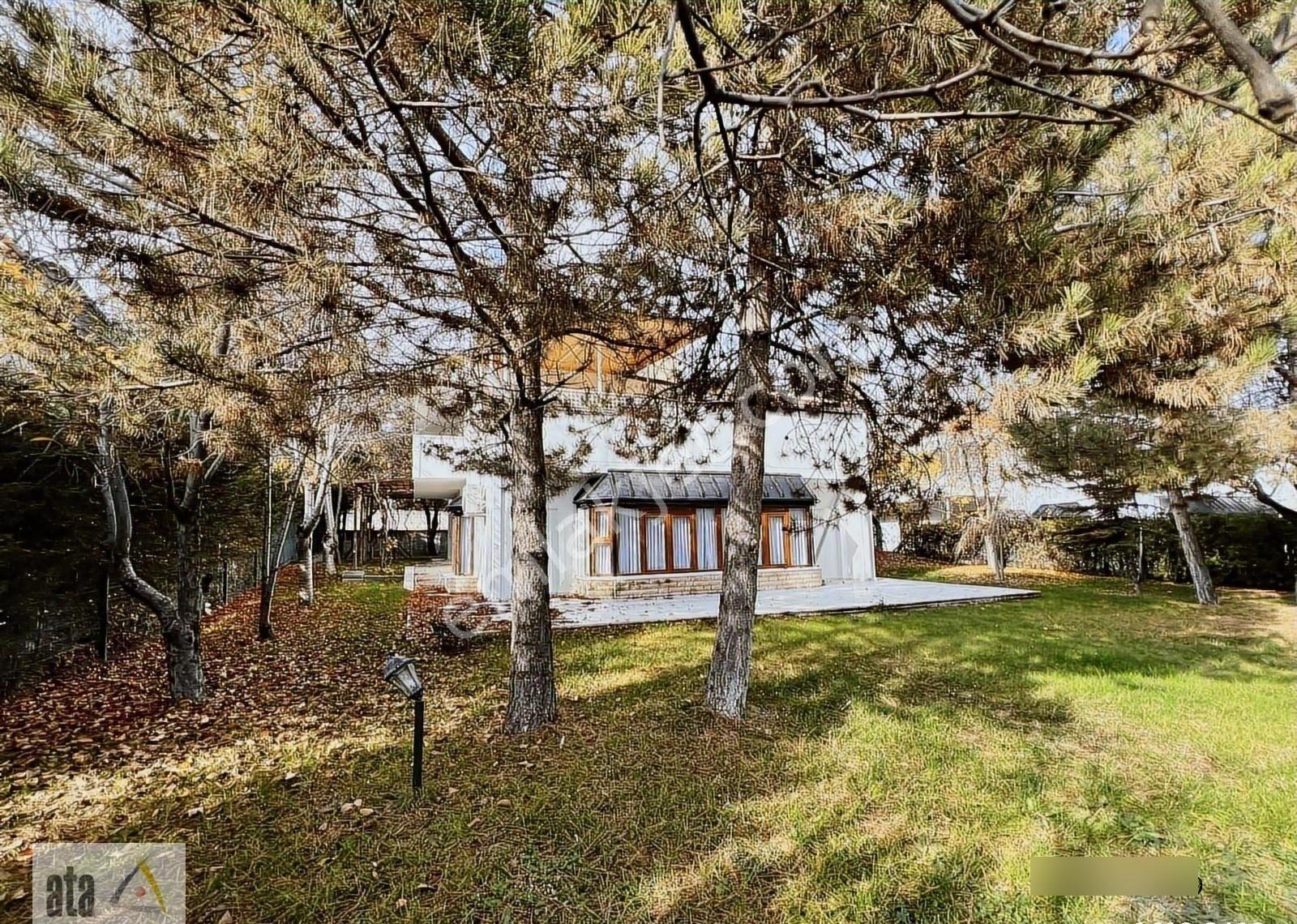 Girişim Sitesinde Yeşillikler İçinde 2 Katlı Villa - Görsel 23