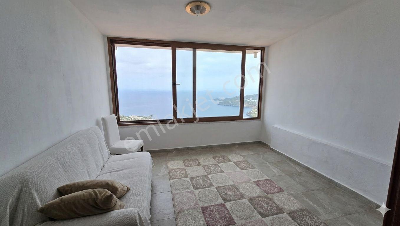 Bodrum Gökçebel Muhteşem Deniz Manzaralı Tek Tapuda 2 Daire 1+1