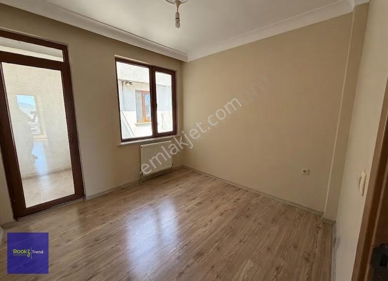 Çekmeköy Taşdelen'de Kiralık Kapalı Otoparklı 2+1 Daire - Görsel 3