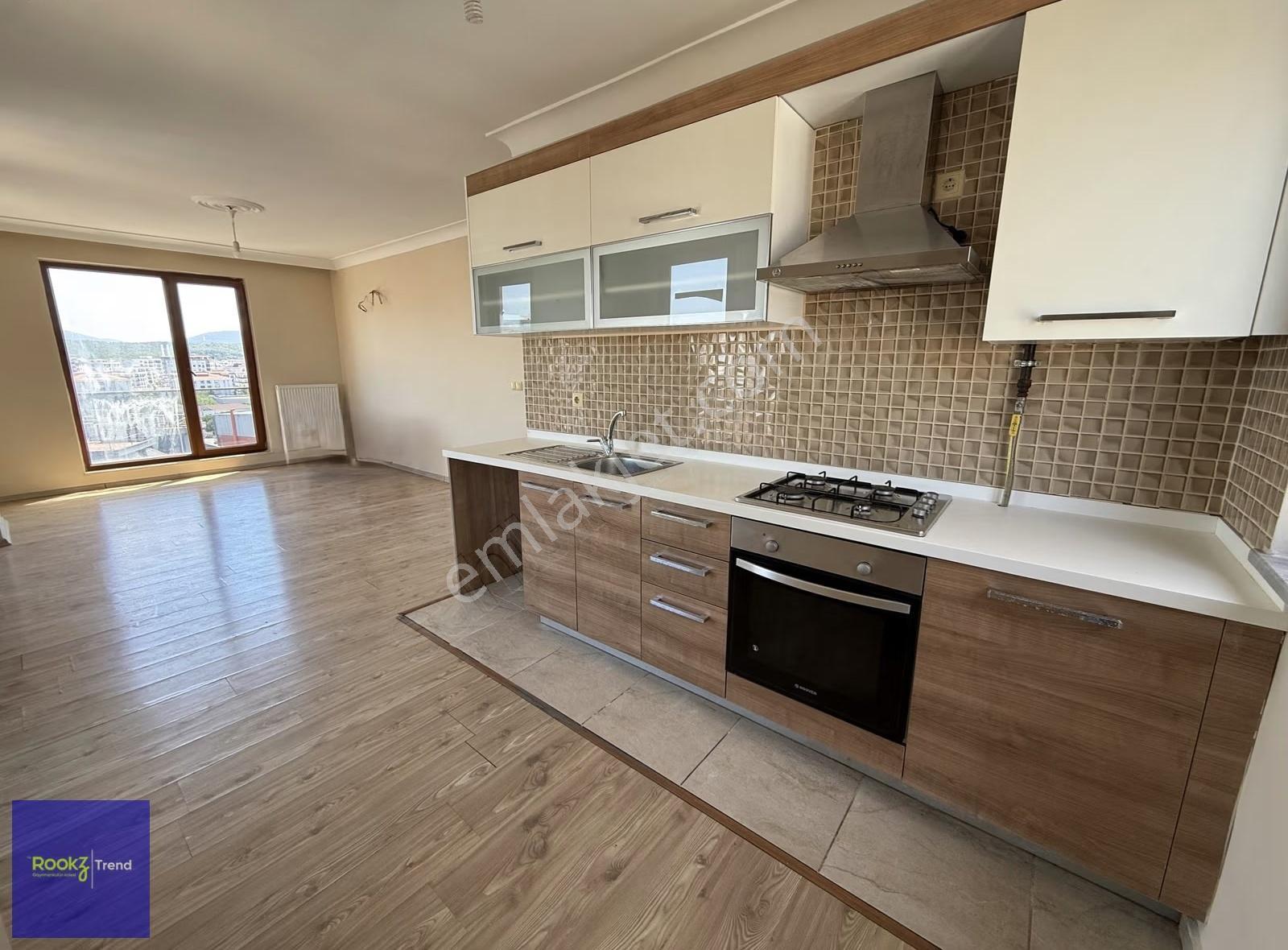 Çekmeköy Taşdelen'de Kiralık Kapalı Otoparklı 2+1 Daire - Görsel 16