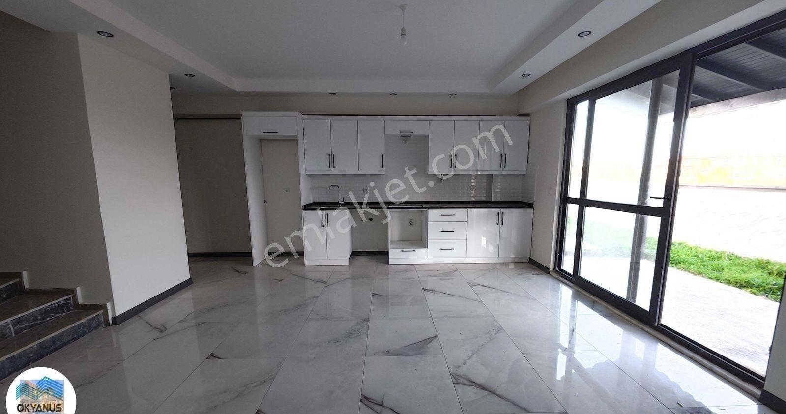 Acil Satılık! Karasu’da Teraslı, Havuzlu, Bahçeli Lüks Villa Fırsatı - Görsel 23