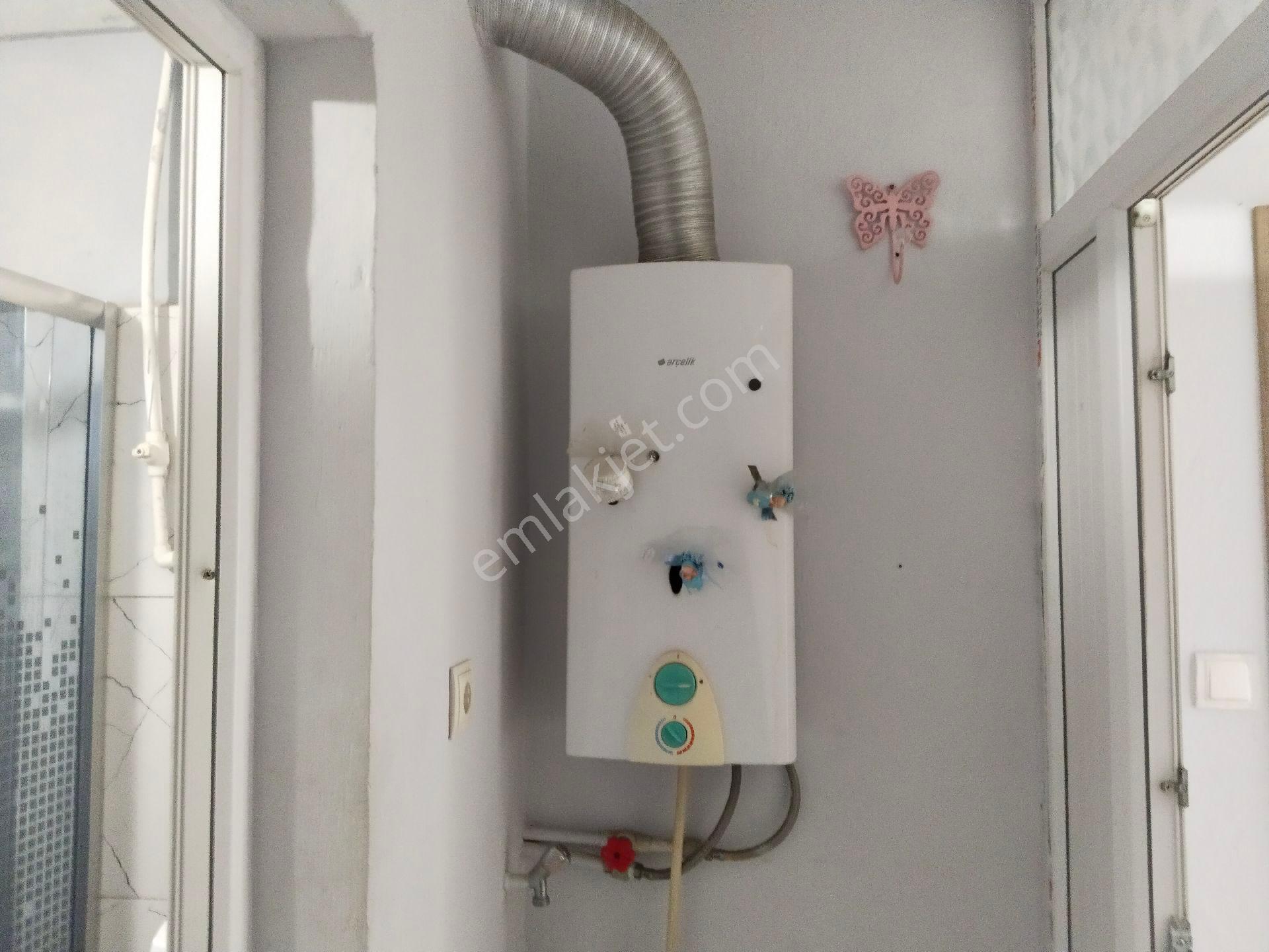 Bergama Cumhuriyet Meydanı Yakını 2 Ayrı Müstakil Tapulu Ev - Görsel 21
