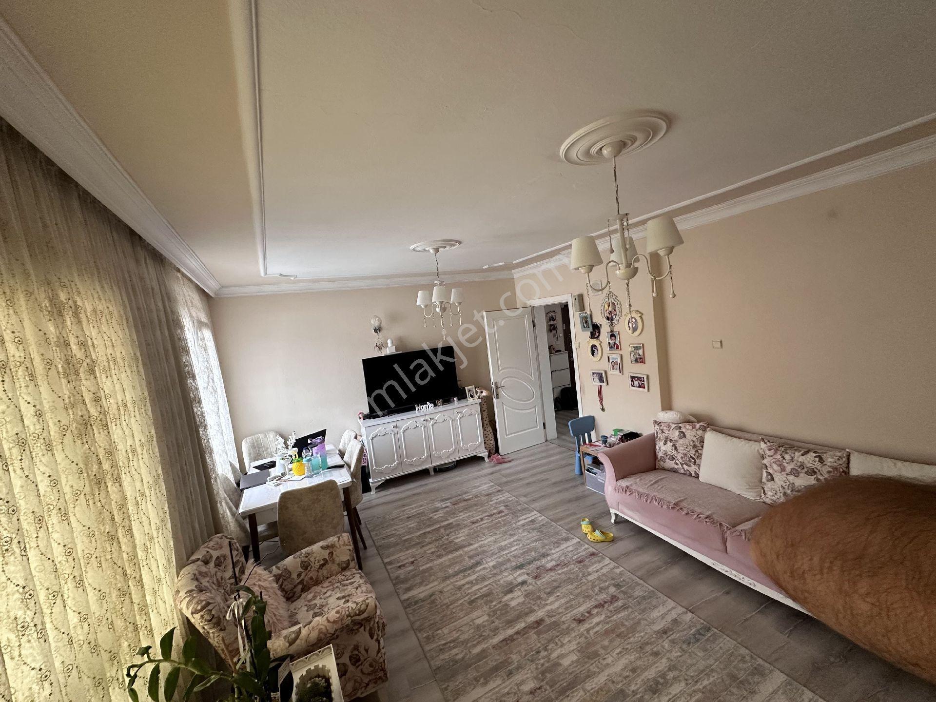 Bergama Cumhuriyet Meydanı Yakını 2 Ayrı Müstakil Tapulu Ev - Görsel 30