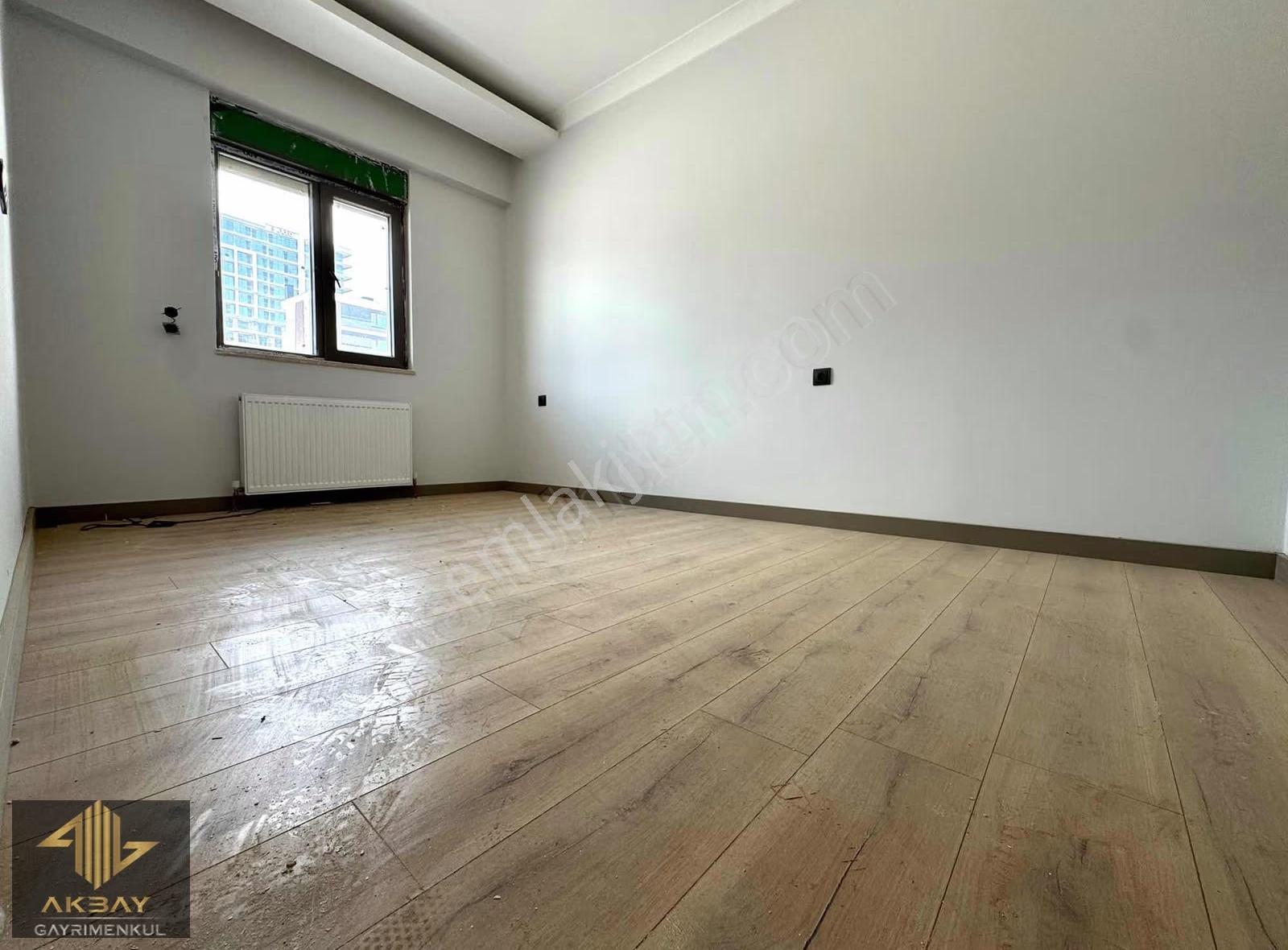 40'lık Yolda Katta Kiralık Ofis Büro - Görsel 12