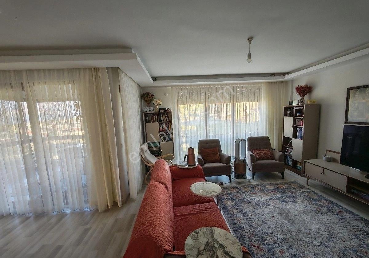 Binbirevler Mahallesinde Super Lüx 3+1 Satılık Daire - Görsel 18