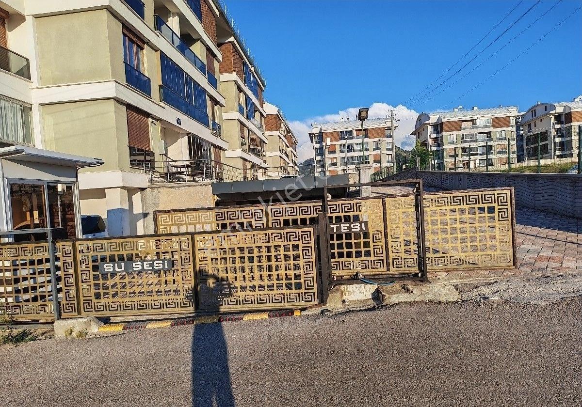 Binbirevler Mahallesinde Super Lüx 3+1 Satılık Daire - Görsel 34
