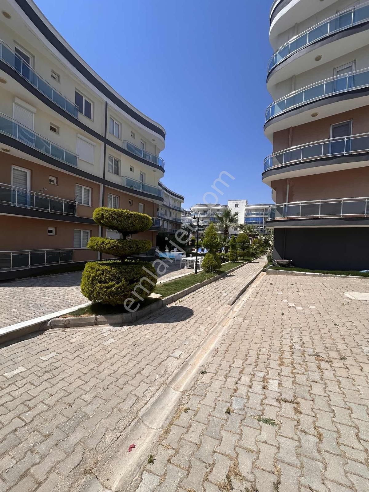 Havuzlu Site İçinde Boş Daire - Görsel 14