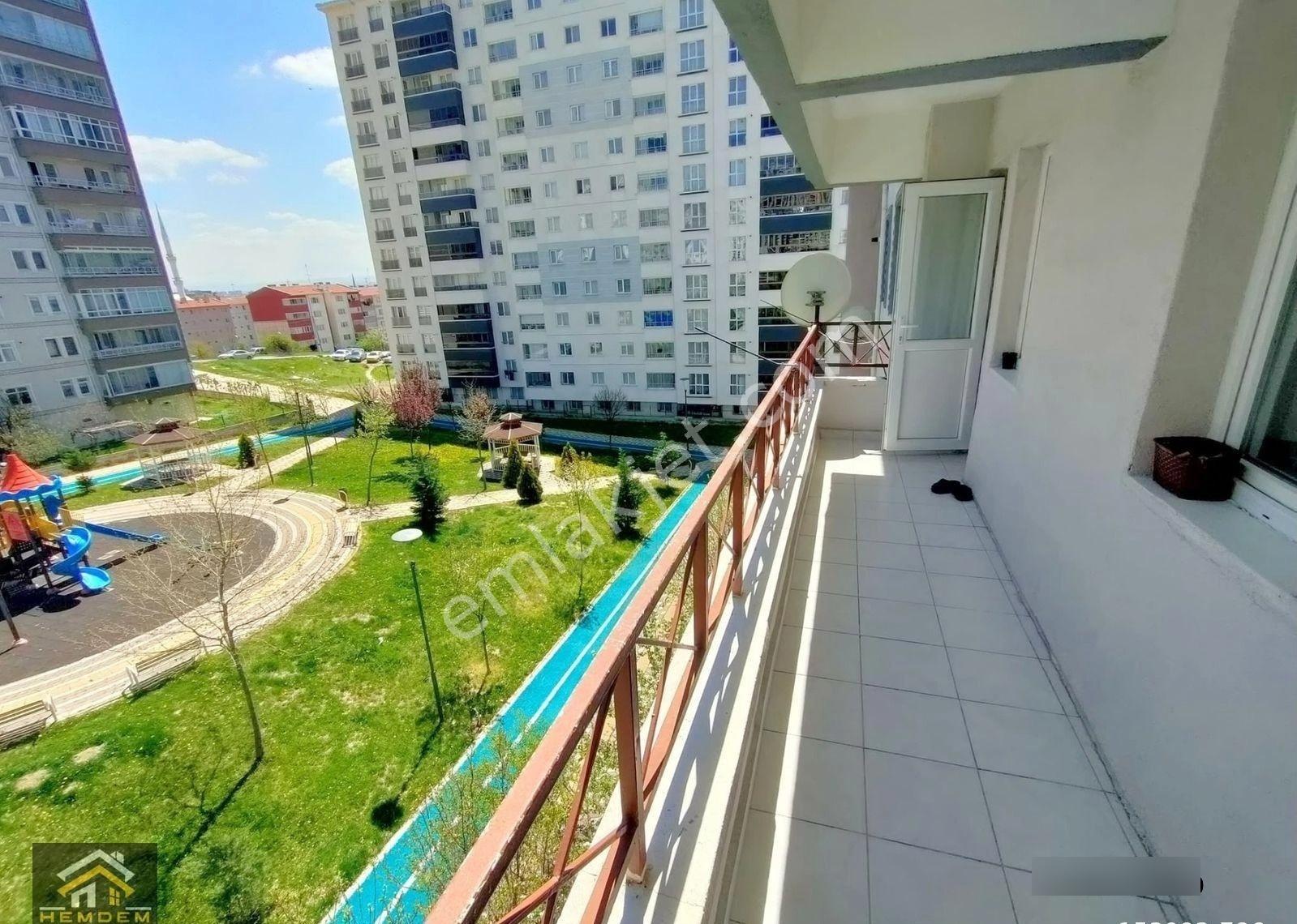 Metro Karşısı Geniş Ferah Ara Katta Ebeveyn Banyolu 3+1 Satılık Daire - Görsel 3