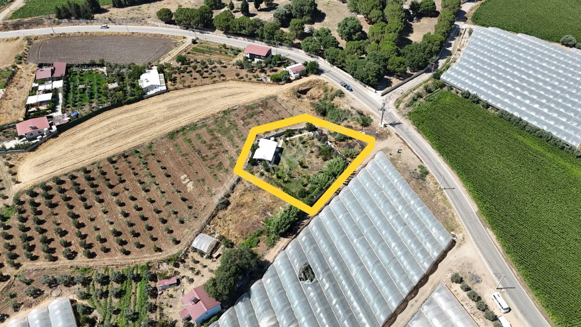 İzmir Menderes Çilemede 1+1 Evi 900 M2 Arsa İçinde Elektrik Su - Görsel 4