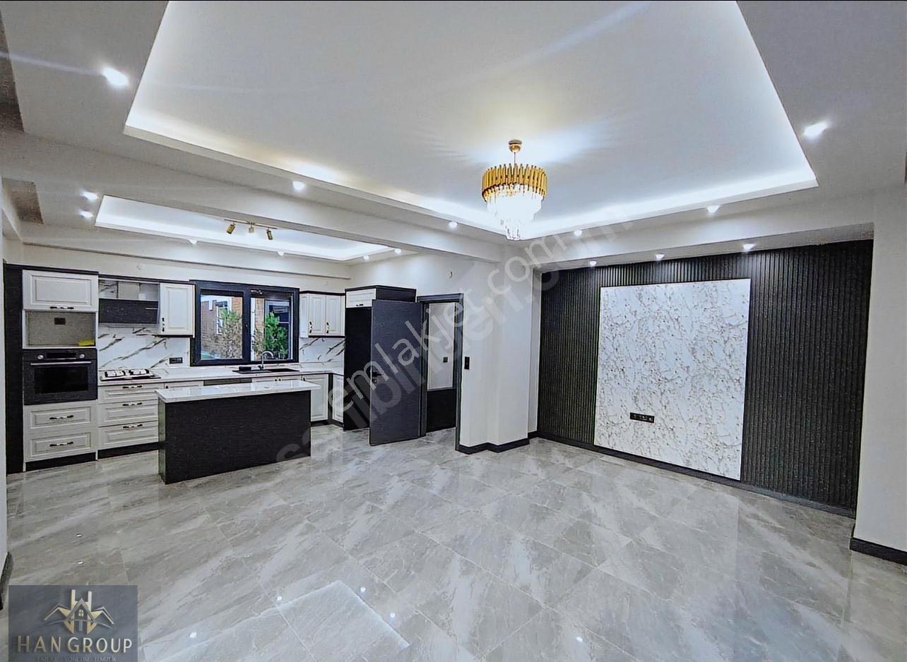 Edremit Güre'de Havuzlu Lüks 5+1 Villa Kaz Dağları Manzaralı