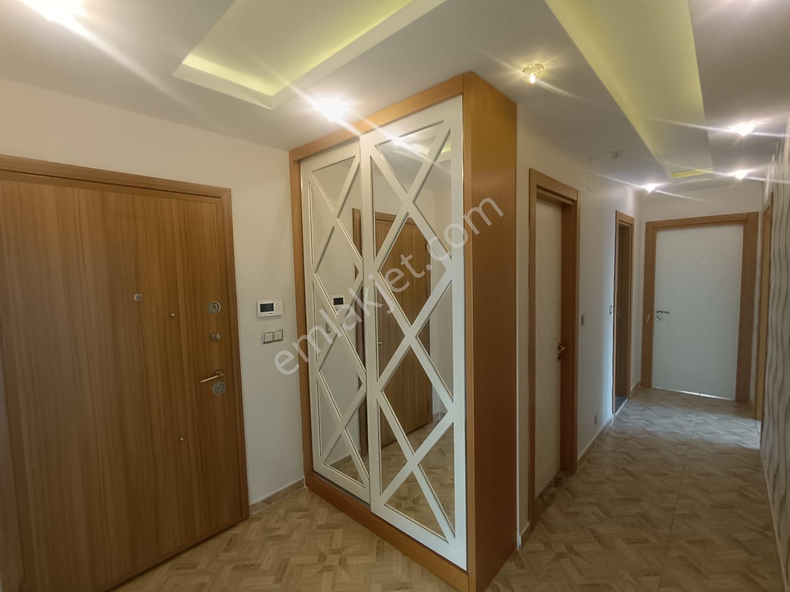 100. Yıl Kriminal Civarı 3+1 Açık Mutfak Kombili+ankastreli+2banyolu+giyinme Odalı Kiralık Daire - Görsel 8