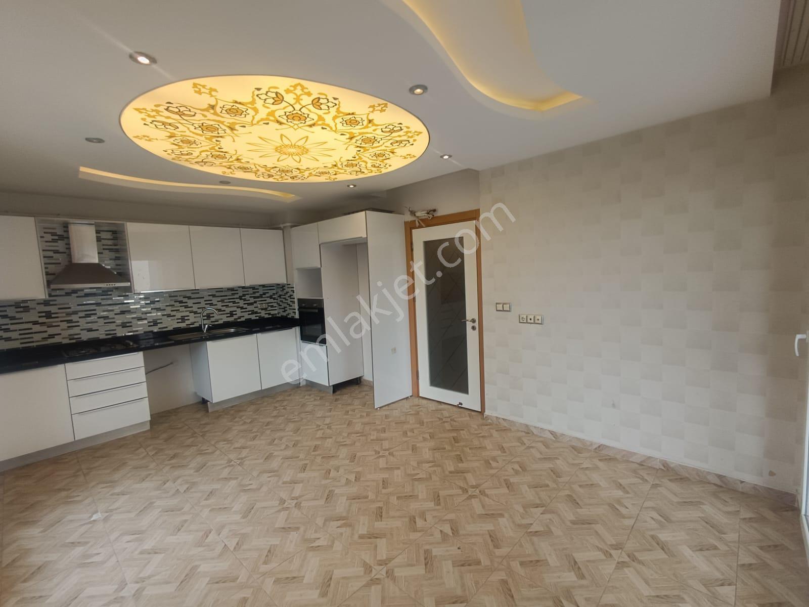 100. Yıl Kriminal Civarı 3+1 Açık Mutfak Kombili+ankastreli+2banyolu+giyinme Odalı Kiralık Daire