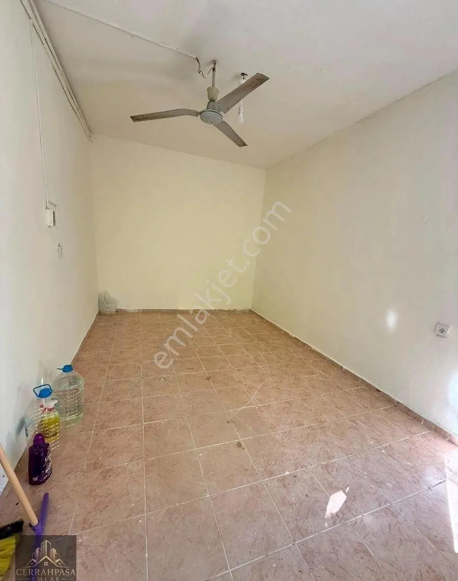 Cerrahpaşa Emlaktan Mustafa Kemalpaşa Mahallesinde Kiralık 15m2 Dükkan - Görsel 4