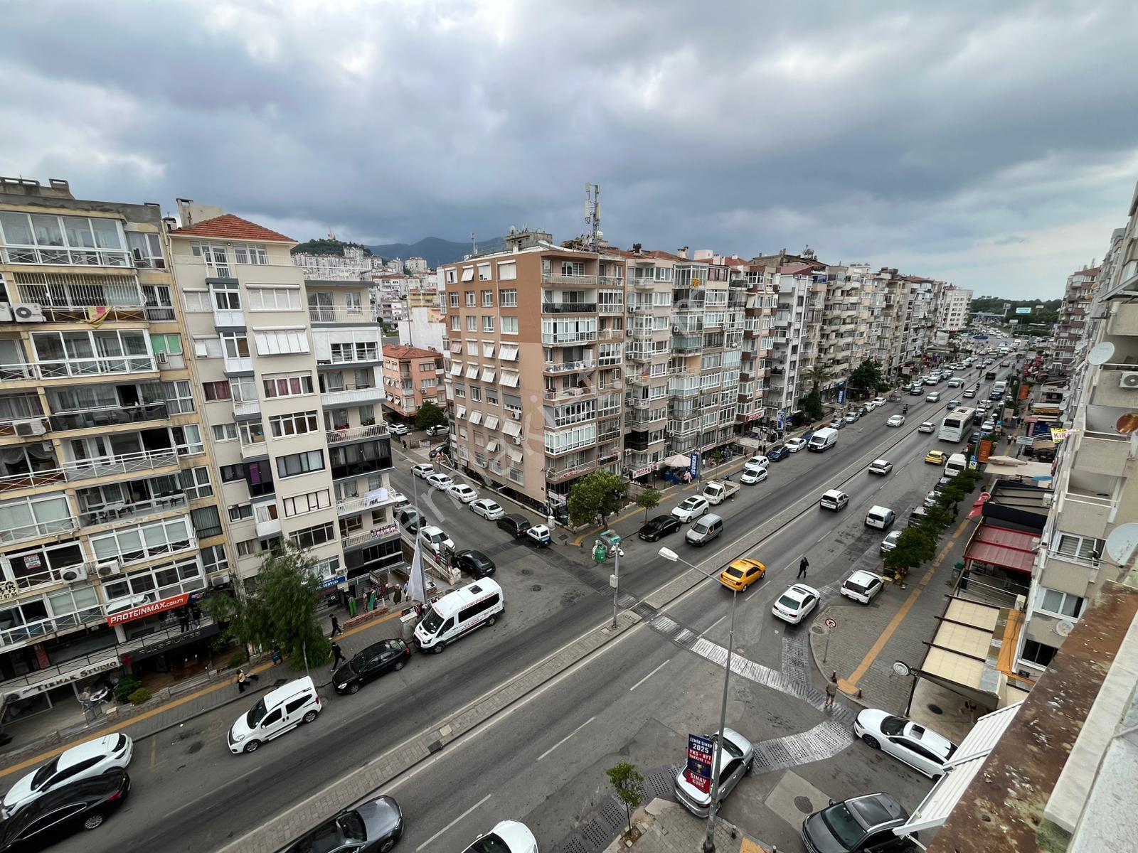 Asil'den Üçkuyularda Cadde Üzeri 3+1 Arakat Asansörlü Daire - Görsel 6
