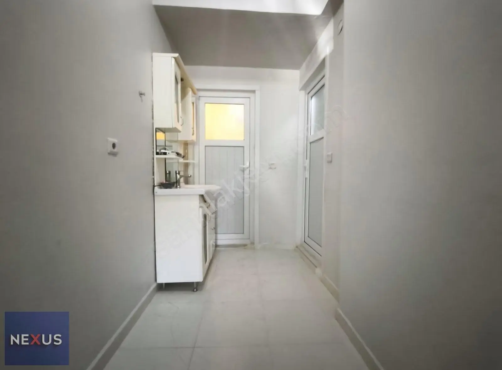 Sultanbeyli'de Antalya Cad.yakın Kiralık 2+1 Geniş Boyalı Daire - Görsel 4