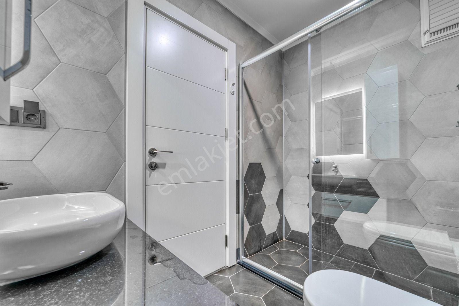Alanya Oba 2+1 Lüks Daire Denize 250m Full Mobilyalı Ve Yatırım Fırsatı! - Görsel 10