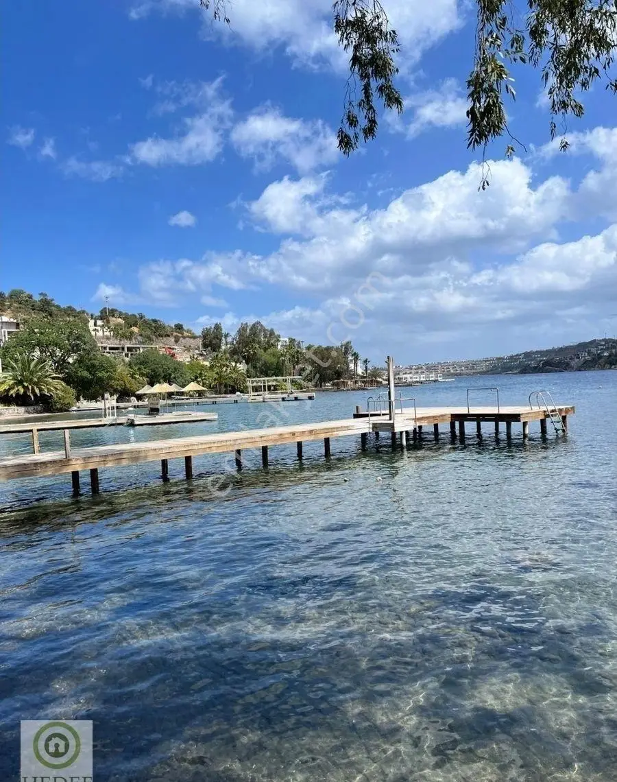 Bodrum Gündoğan Havuzlu Güvenlikli Sitede Sezonluk Dubleks Villa
