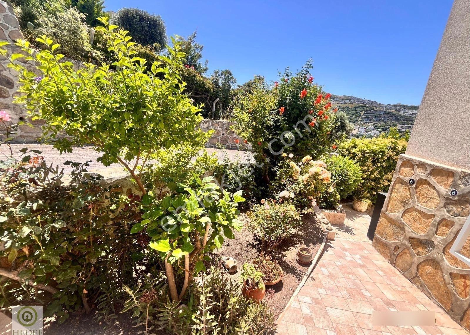Bodrum Gerişte Sezonluk Havuzlu Site İçinde, Manzaralı, Bahçeli, Plaja Yakın , Dubleks Villa - Görsel 23