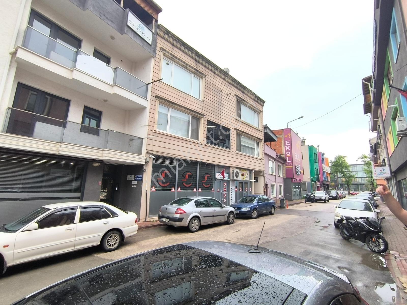 Kariyer'den Belediye Yakını Köşe Bina Arakat 115 M² Kiralık Ofis - Görsel 31