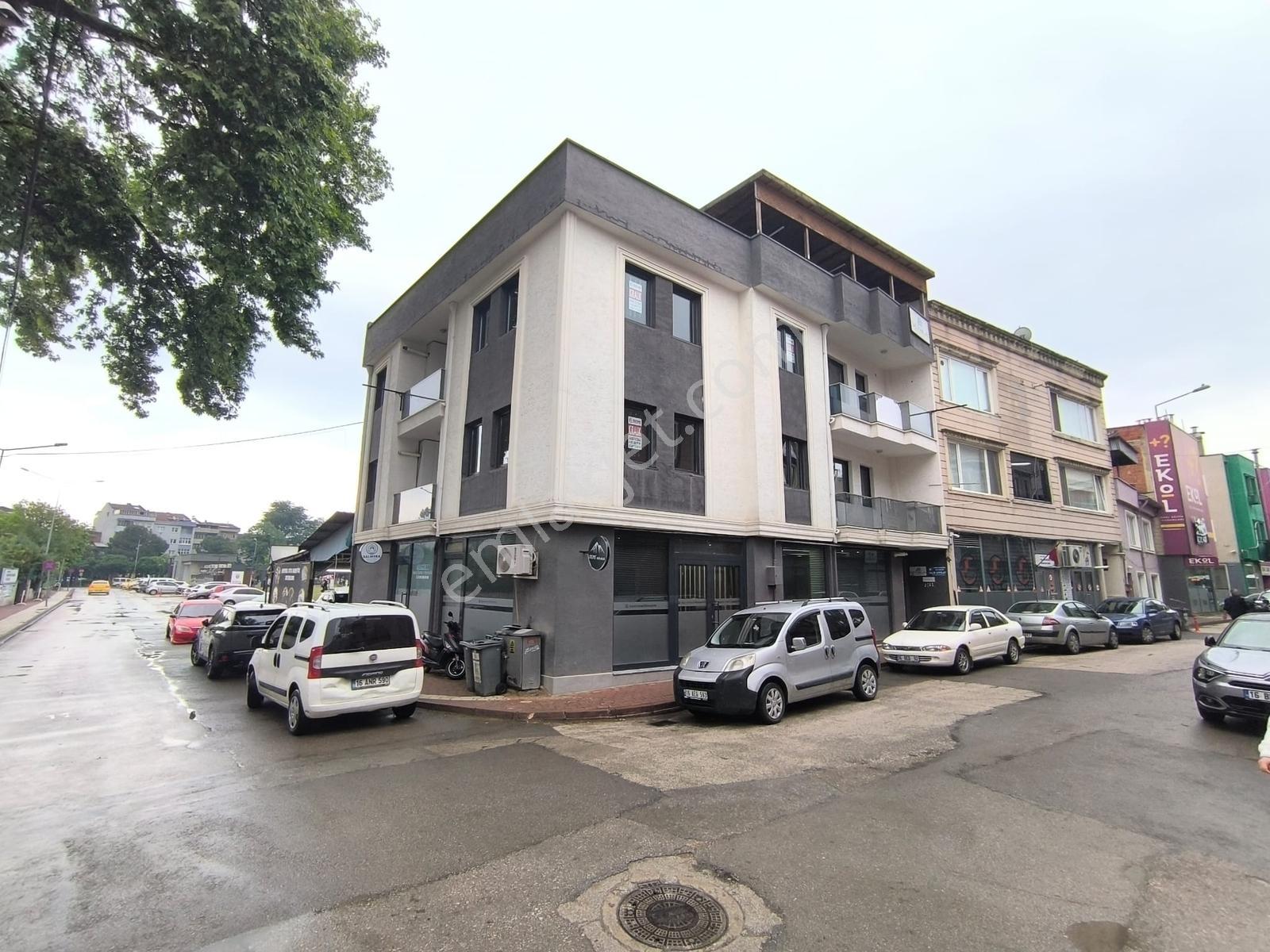 Kariyer'den Belediye Yakını Köşe Bina Arakat 115 M² Kiralık Ofis - Görsel 19