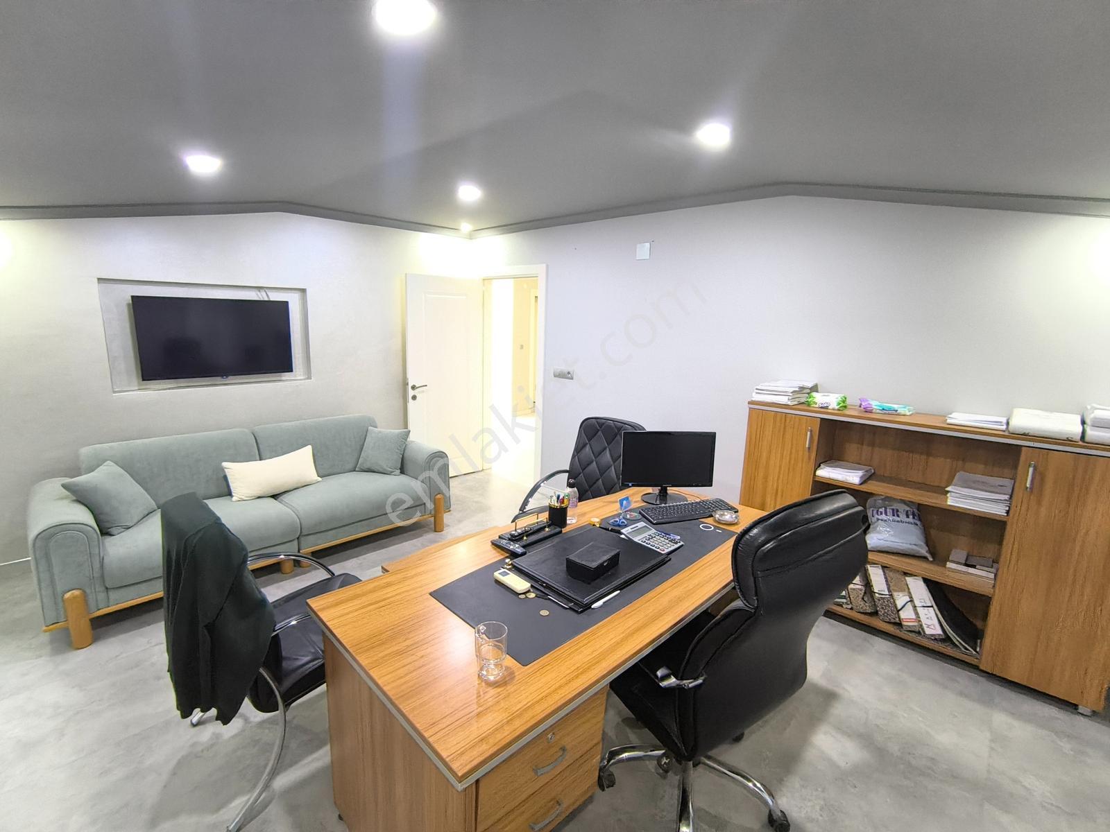 Kariyer'den Belediye Yakını Köşe Bina Arakat 115 M² Kiralık Ofis - Görsel 13