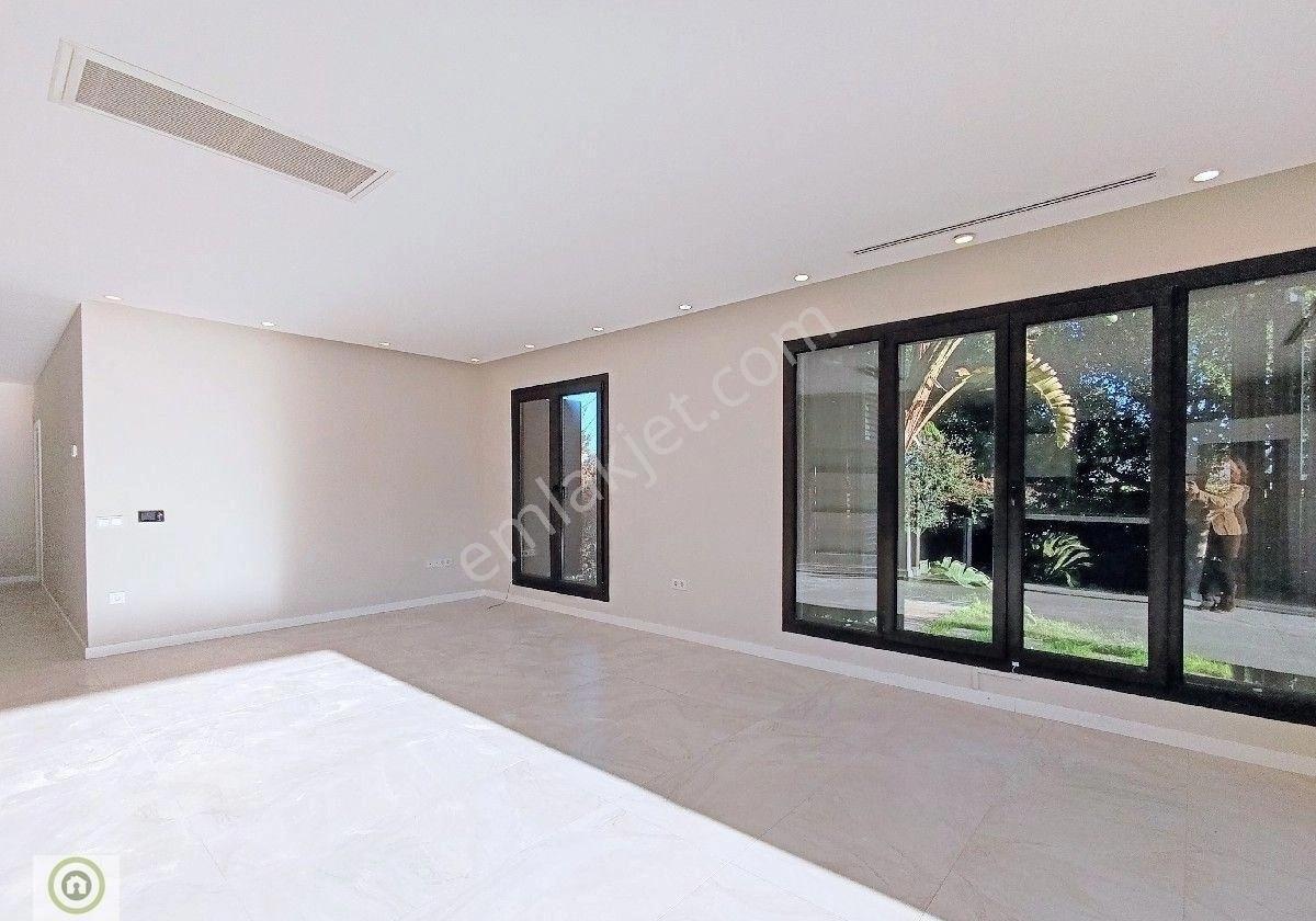 Bodrum Yahşi'de Sitede Satılık Denize Yakın 5+3 Geniş Bahçeli Dubleks Villa Esnek Kullanım Alanı - Görsel 47