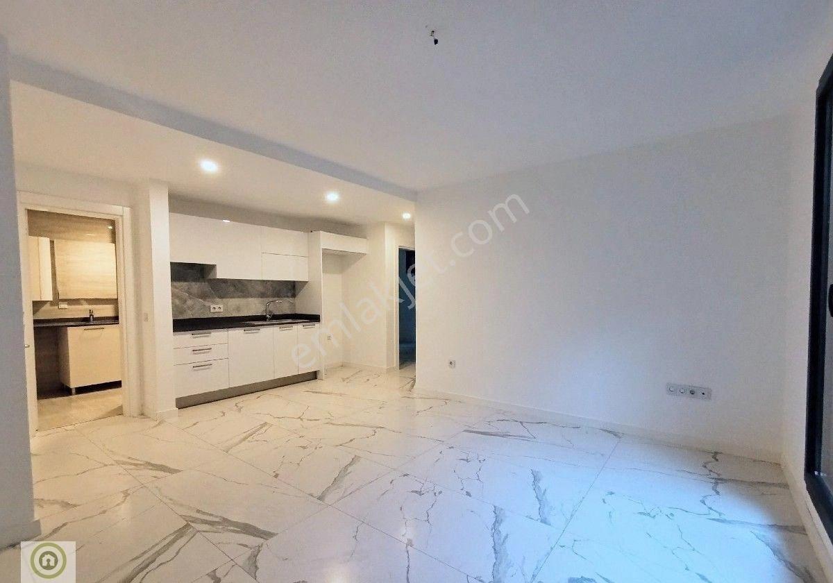 Bodrum Yahşi'de Sitede Satılık Denize Yakın 5+3 Geniş Bahçeli Dubleks Villa Esnek Kullanım Alanı - Görsel 15