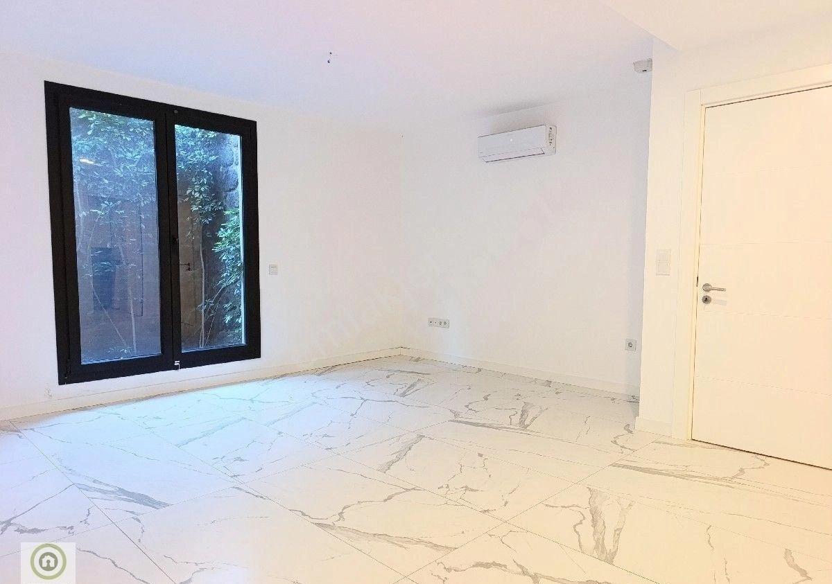 Bodrum Yahşi'de Sitede Satılık Denize Yakın 5+3 Geniş Bahçeli Dubleks Villa Esnek Kullanım Alanı - Görsel 8