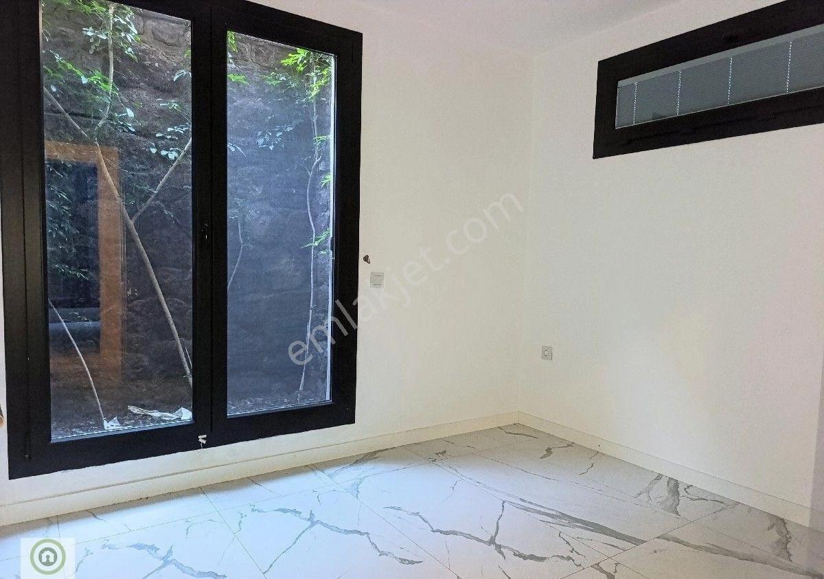Bodrum Yahşi'de Sitede Satılık Denize Yakın 5+3 Geniş Bahçeli Dubleks Villa Esnek Kullanım Alanı - Görsel 23
