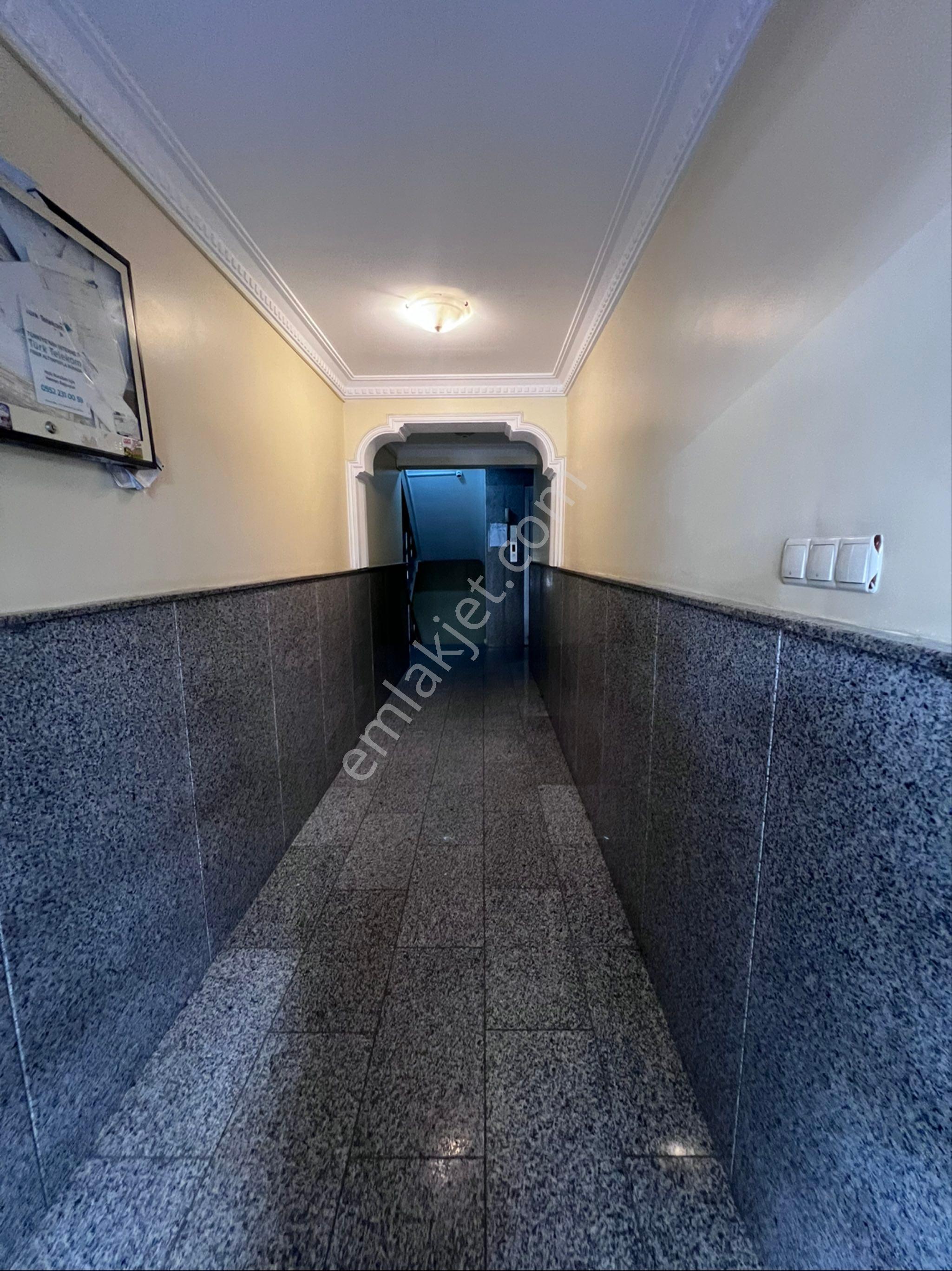 Remax Land Bahçelievler’de 5+1 Dubleks Satılık Daire - Görsel 3