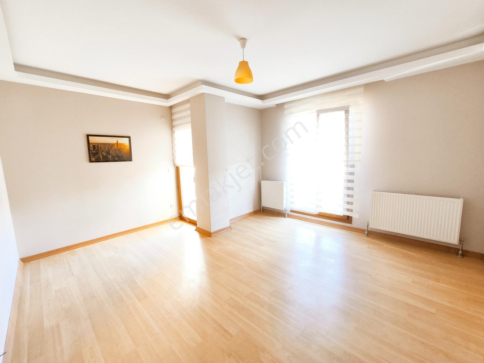 Yeni Evleneceklere Ve Aileye Uygun Genç Binada 2+1 Daire - Görsel 12