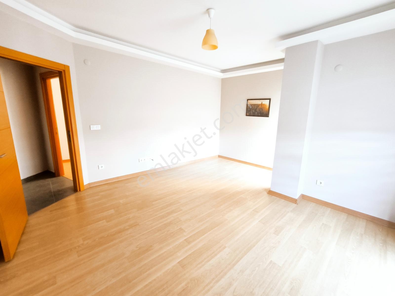 Yeni Evleneceklere Ve Aileye Uygun Genç Binada 2+1 Daire - Görsel 23