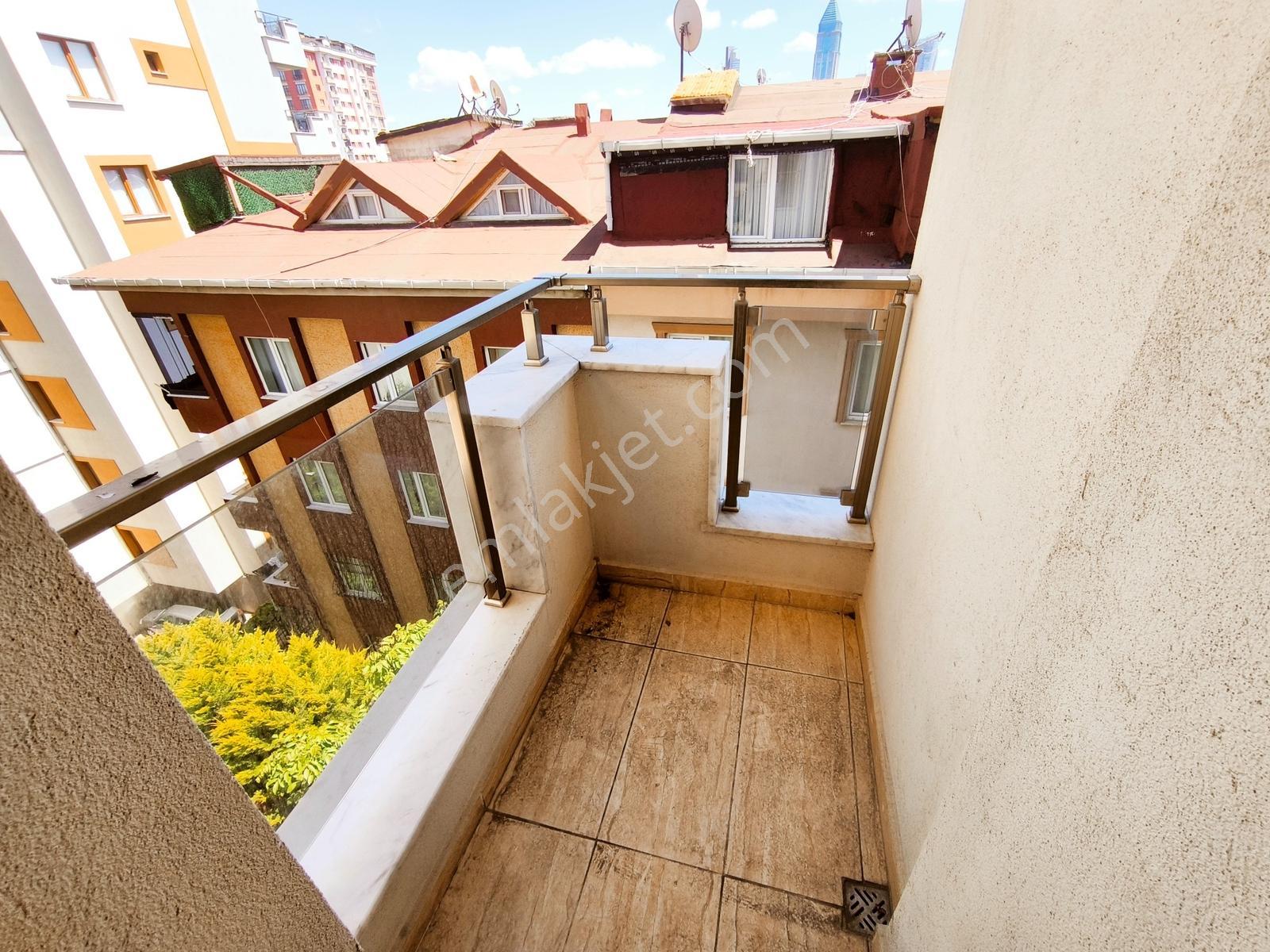 Yeni Evleneceklere Ve Aileye Uygun Genç Binada 2+1 Daire - Görsel 26