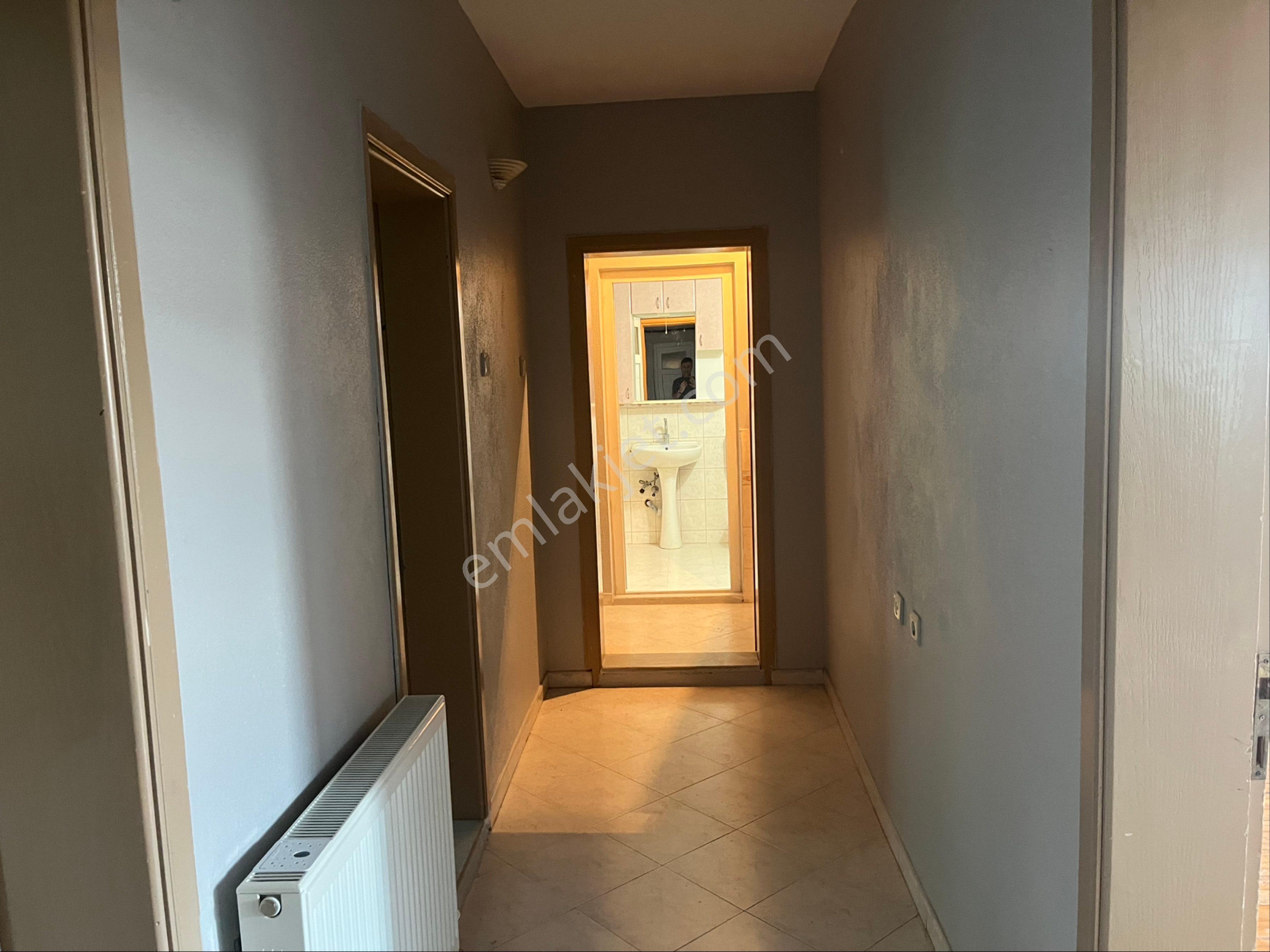 Uşak Merkez Atatürk Mahallesinde Kiralık 3+1 Daire - Görsel 18