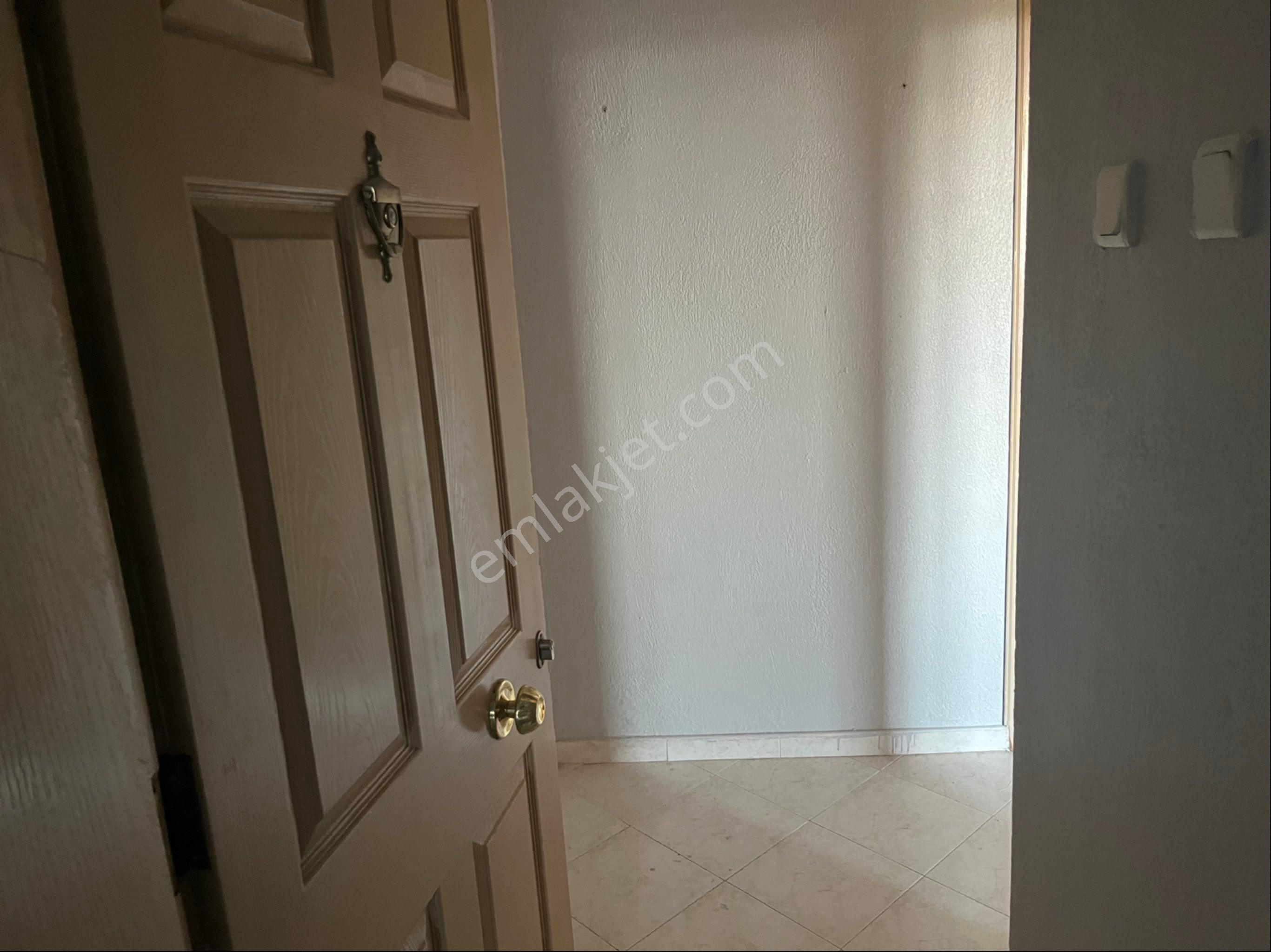 Uşak Merkez Atatürk Mahallesinde Kiralık 3+1 Daire - Görsel 19