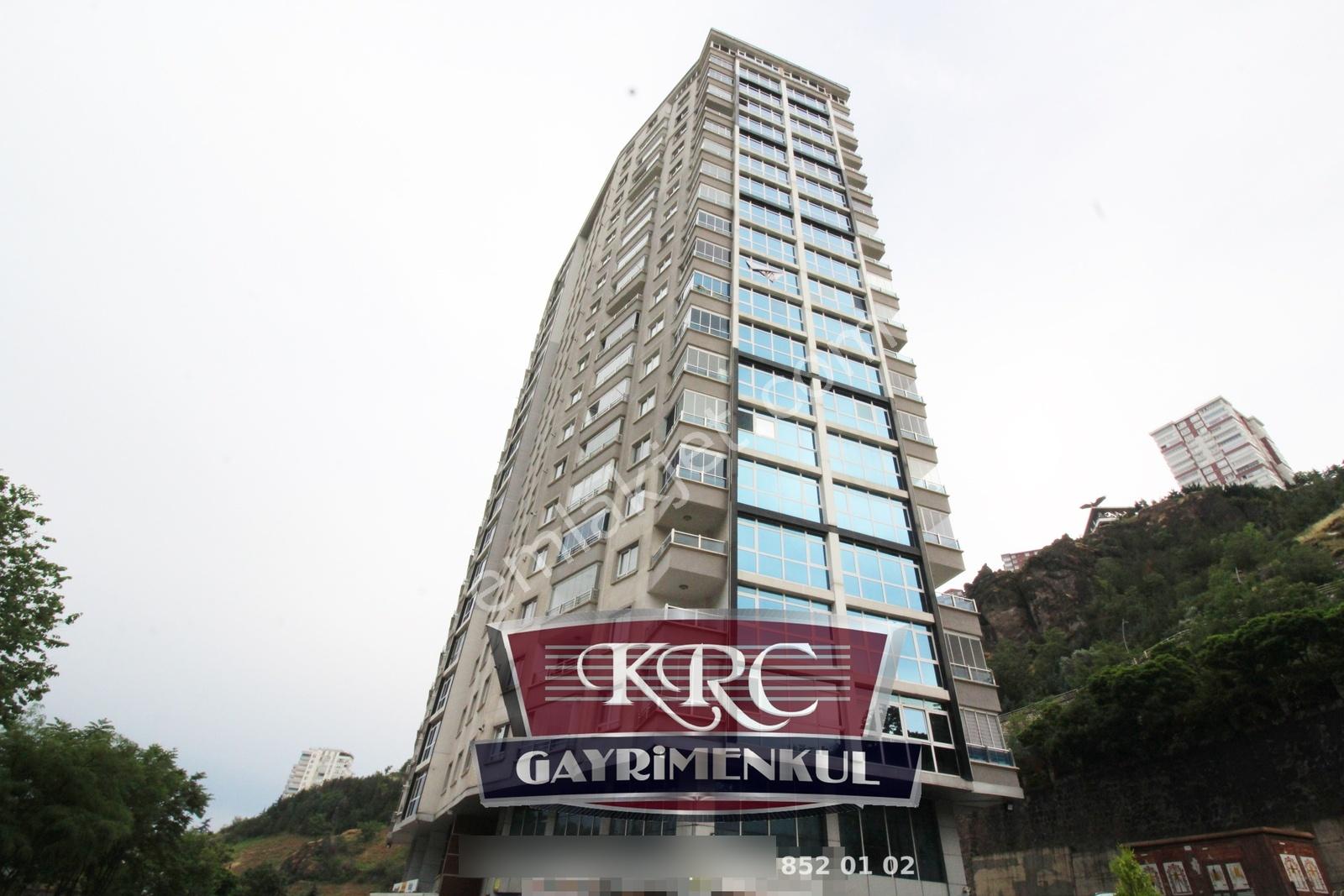 Krc'den Site İçerisinde Ulaşımın Merkezinde Satılık 4+1 Daire!