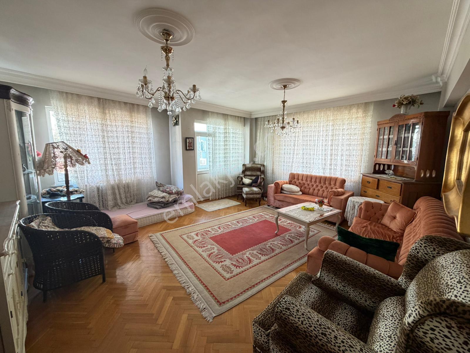 Remax Land Güvencesiyle Muhittinde Merkezi Konumda Kiralık 2+1 Daire - Görsel 5