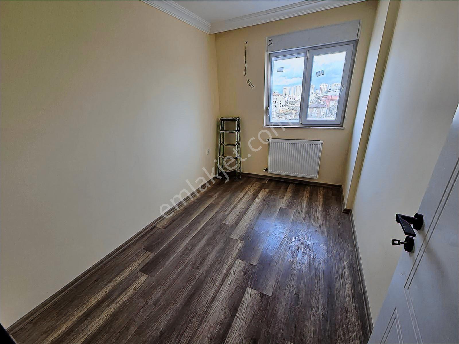 Atatürk Cd. Üzerinde Kiralık Sıfır, Kombili 2+1 Daire - Görsel 8