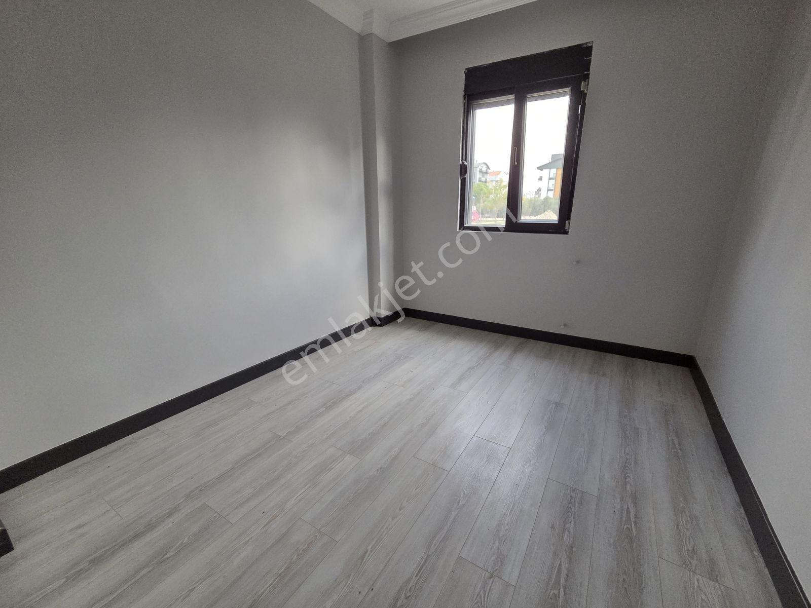 Termessos'un Karşısında Kiralık 100 M2 2+1 Giriş Daire - Görsel 13