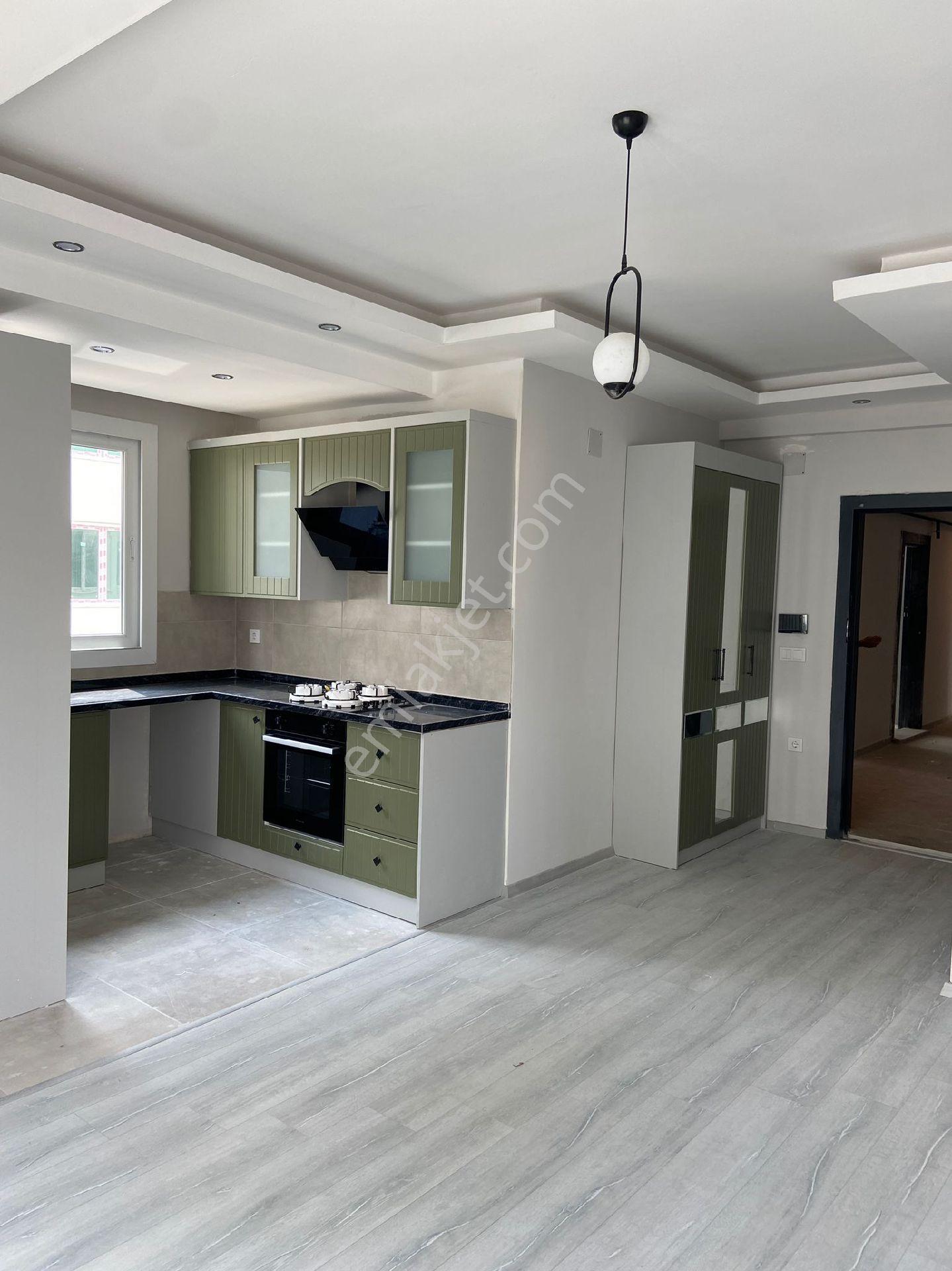Çınarlı'da 2+1 Hasarsız Lüks Kombili Ankastre Setli Kiralık Daireler - Görsel 5