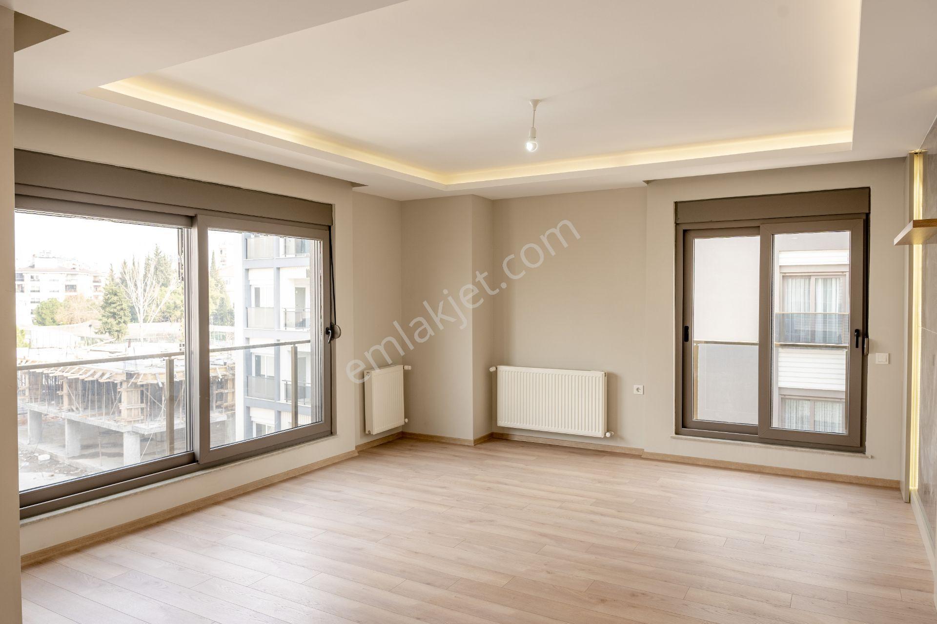 Meydan Kavşağında K.otoparklı Site İçi Lüks 2+1 Daire - Görsel 5