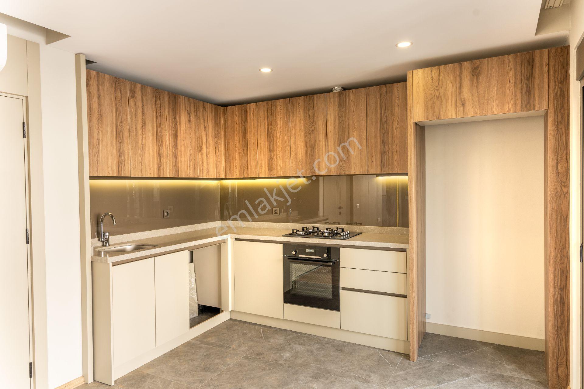 Meydan Kavşağında K.otoparklı Site İçi Lüks 2+1 Daire - Görsel 3