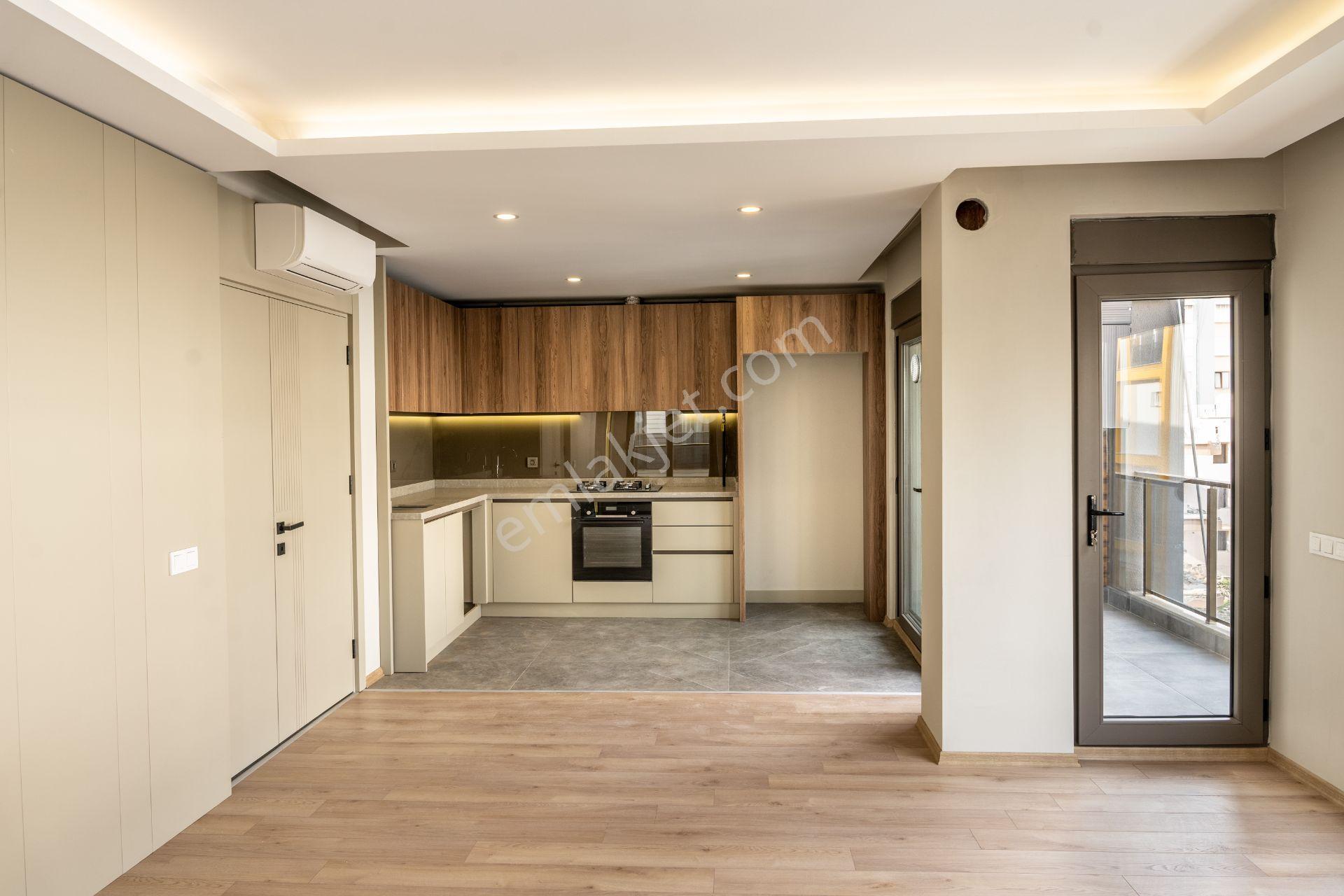 Meydan Kavşağında K.otoparklı Site İçi Lüks 2+1 Daire - Görsel 4