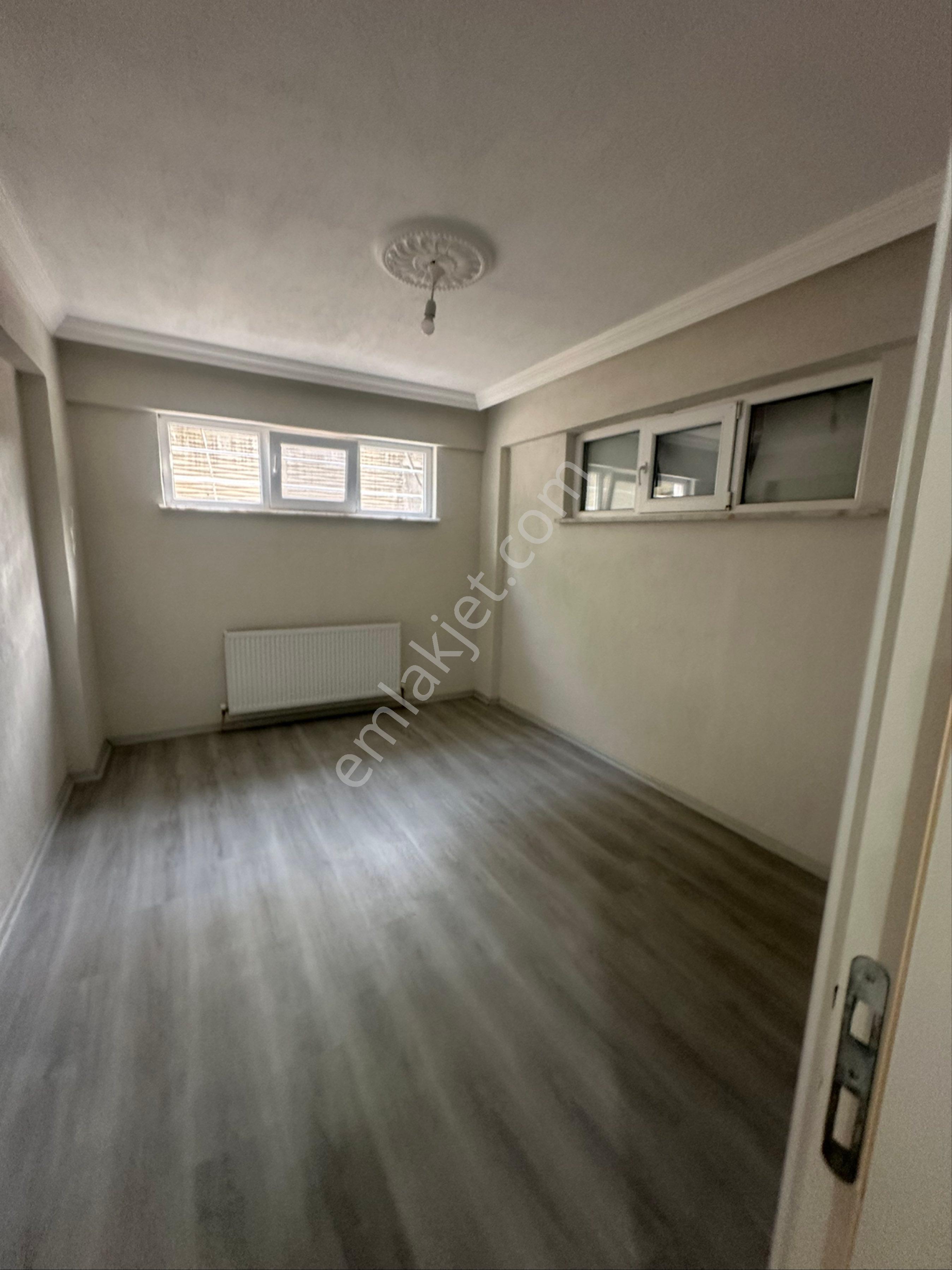Salih Emlaktan Mehmet Akif Mahallesinde Kiralık 3+1 Geniş Daire - Görsel 28