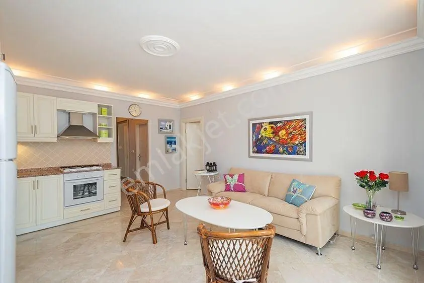 Alanya Merkezde 1+1 Satılık Eşyalı Daire Kaçmaz Fırsat! - Görsel 3