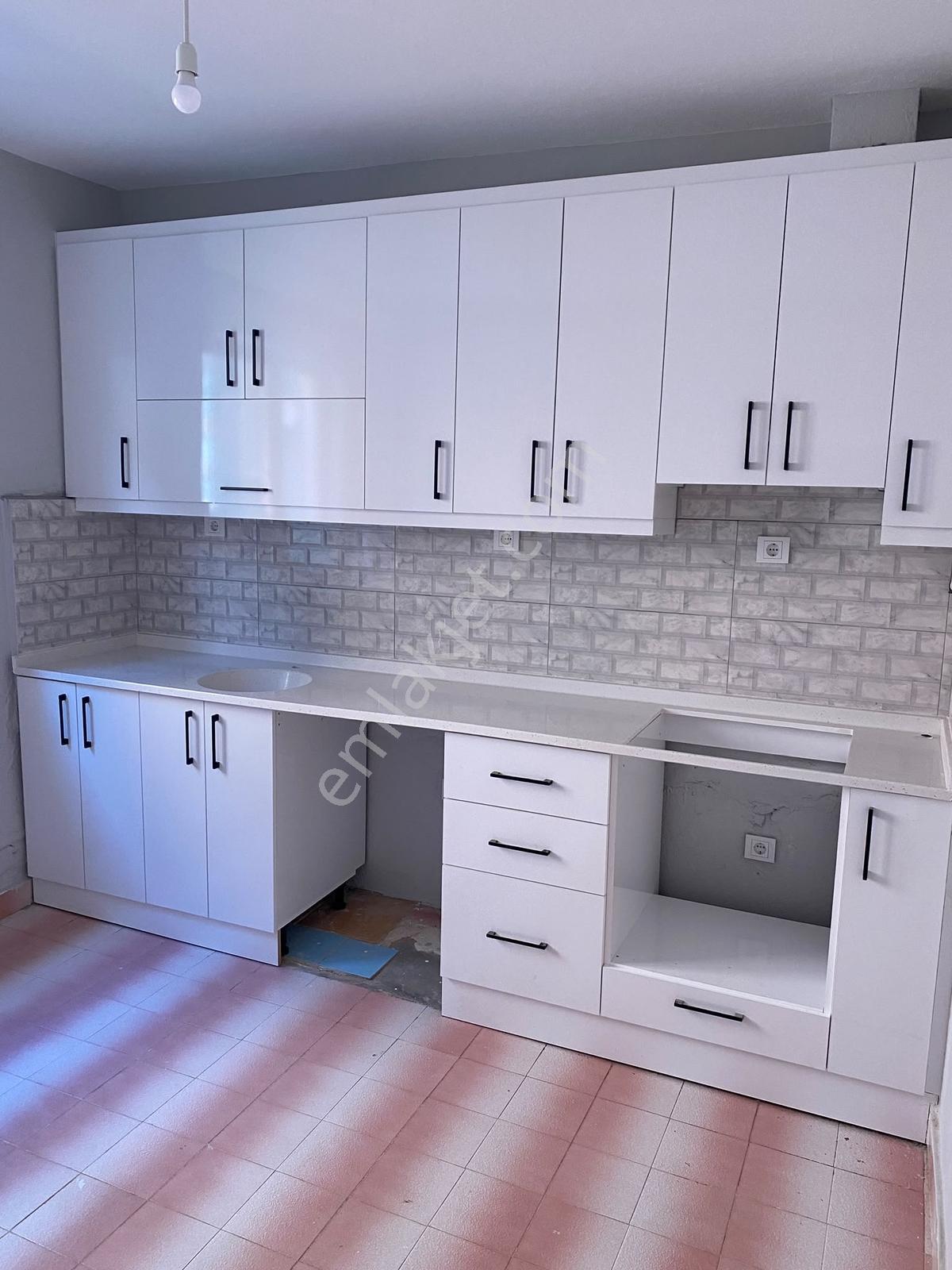 Soğanlı Kanalboyu Caddeye Cephe 2+1 Kiralık Daire - Görsel 8
