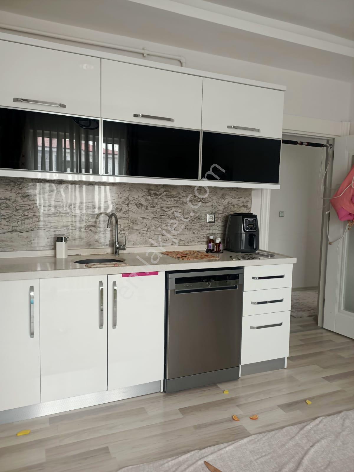 Atılım Gold Emlak'tan Dadaşkent'te Özel Kilerli, Kapalı Otoparklı 3+1 Lüx Ara Kat - Görsel 21